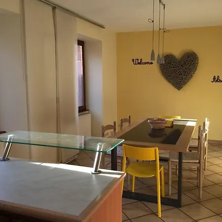 アパート S'harzala Jaune ベルクハイム