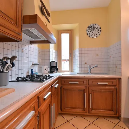 S'harzala Jaune アパート ベルクハイム