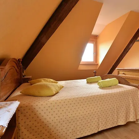 Apartment S'harzala Jaune